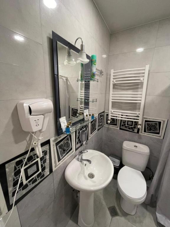 Aa Hotel تبليسي المظهر الخارجي الصورة